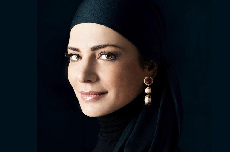 The accidental activist: Alexandra Mor - Alexandra Mor online