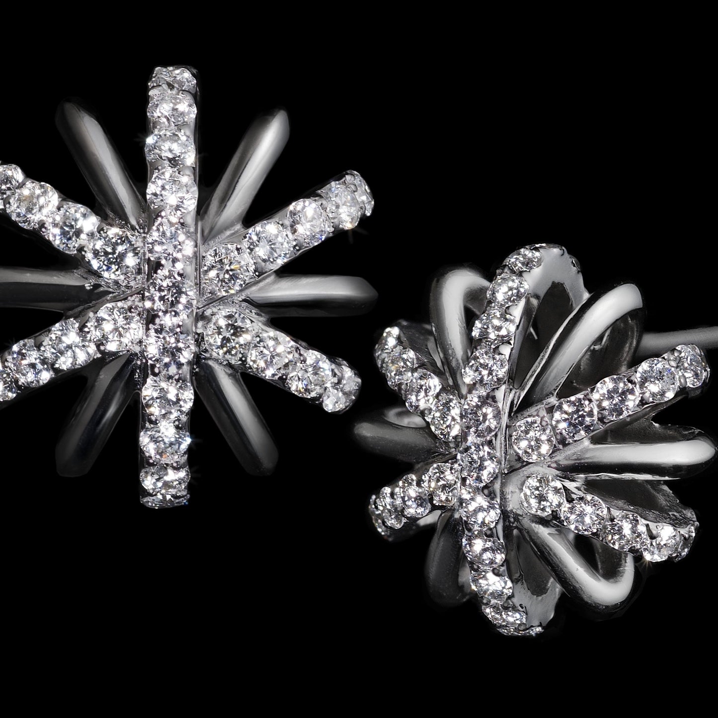 
                  
                    Keri Russel As Seen Wearing Large Platinum Diamond Snowflake Earrings - Alexandra Mor online
                  
                