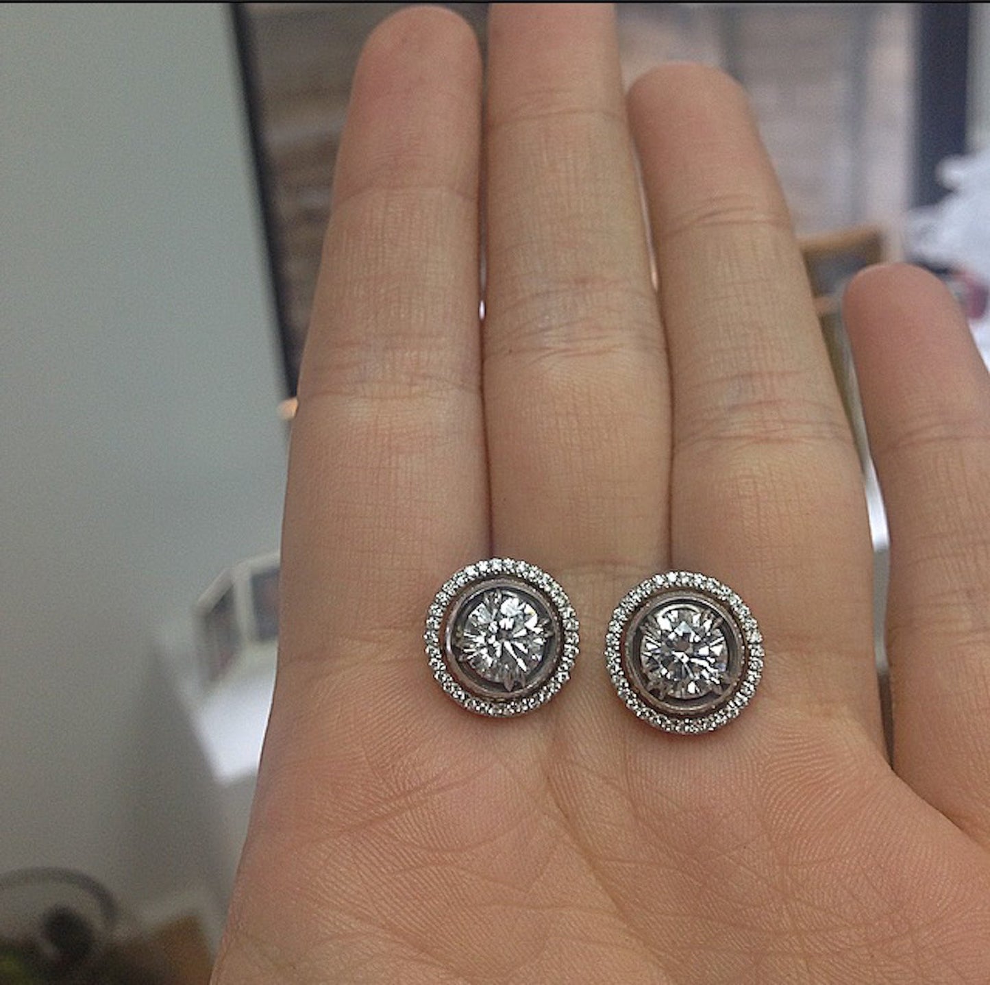 
                  
                    Keri Russel As Seen Wearing Round Diamond Studs with Diamond Earring Jackets - Alexandra Mor online
                  
                