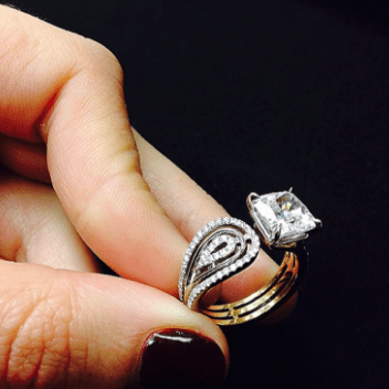 
                  
                    Feather Shaped Asscher cut Diamond Ring - Alexandra Mor online
                  
                